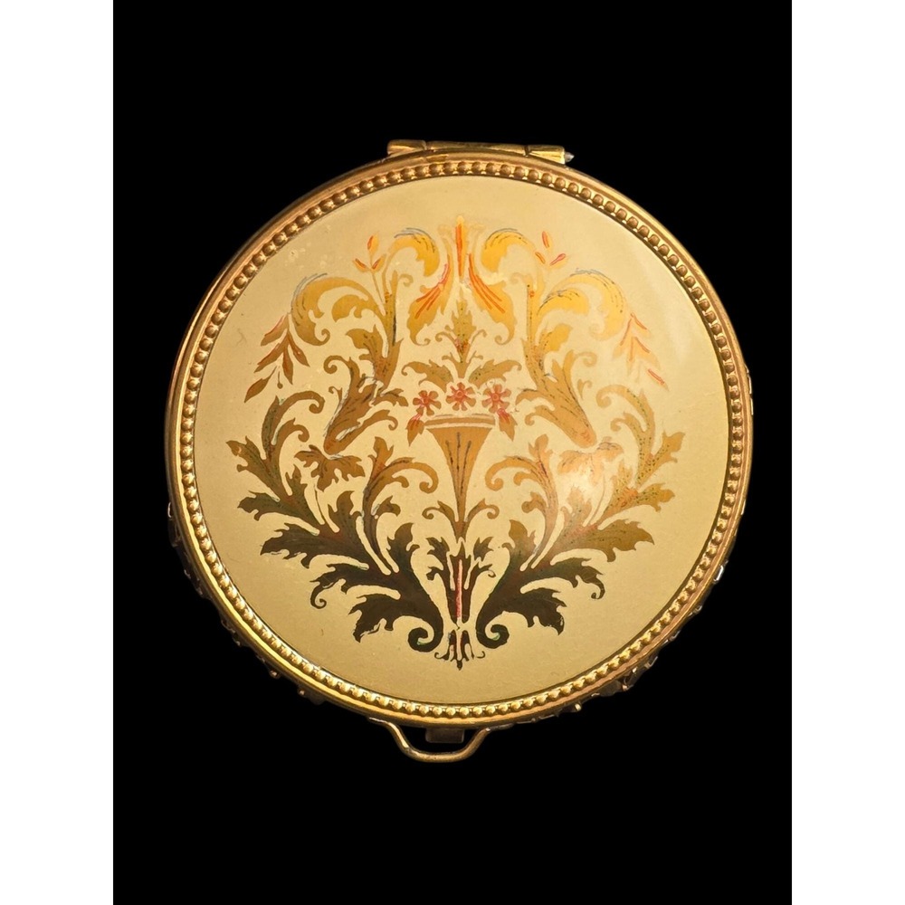 Vintage Evans Women's Powder Compact Enamel Cream Gold Mesh Collectible